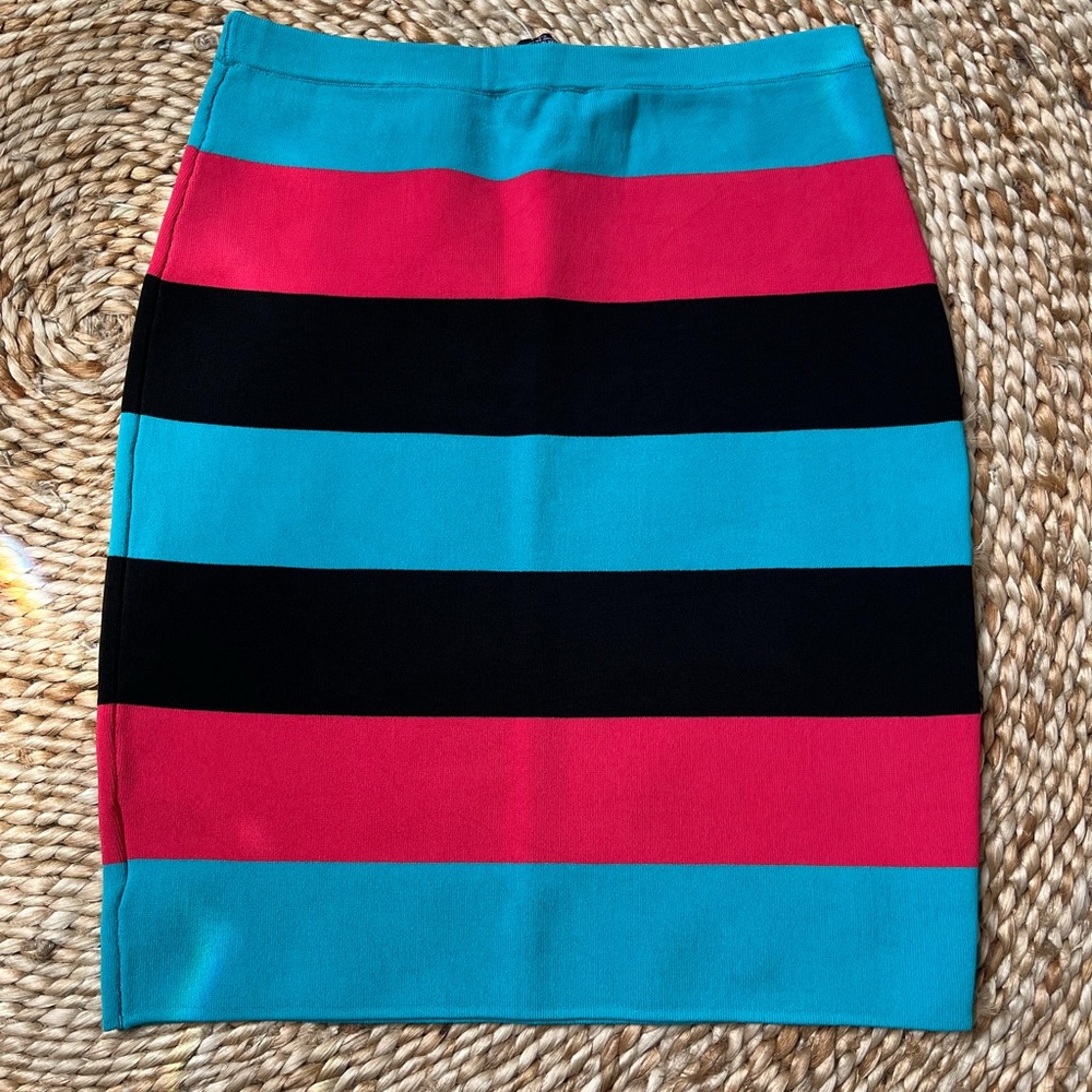 Bebe bodycon mini skirt size small